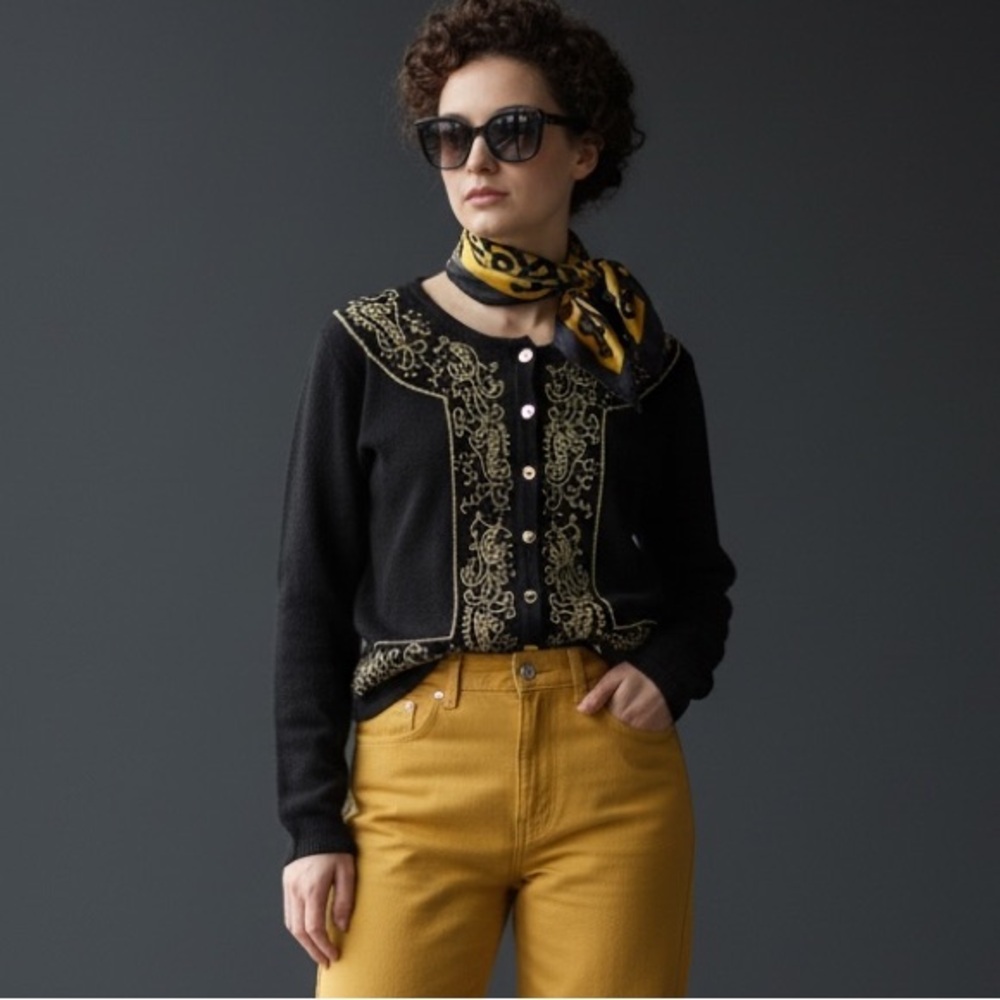 Dress Barn vintage Y2K cardigan sweater